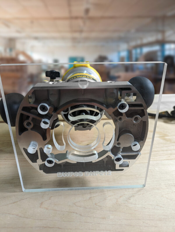 3/8″ Thick 6" Square baseplate upgrade with bushing compatibility for Dewalt DNP612 plunge base