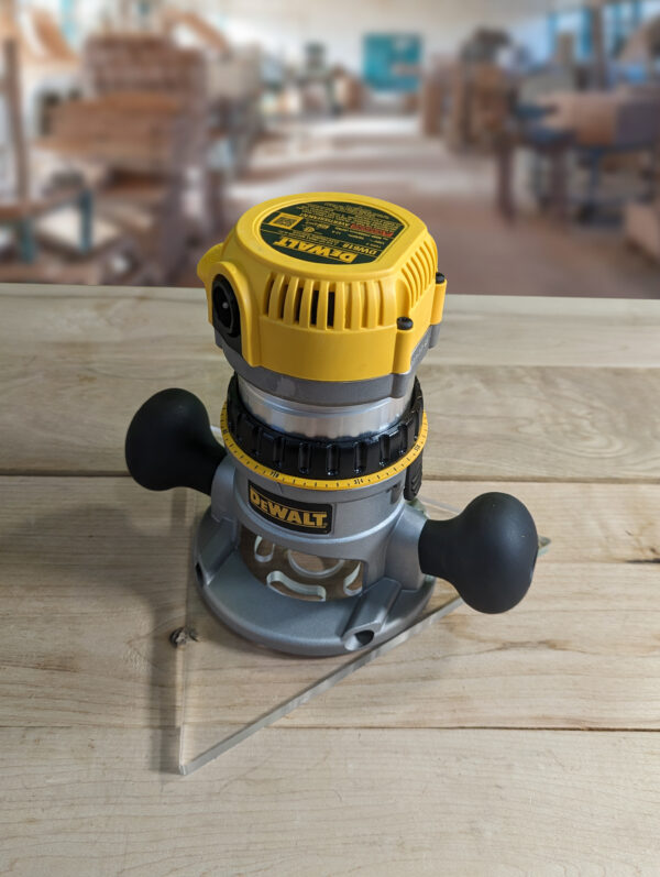 3/8″ Thick 10.425" Triangle baseplate upgrade with bushing compatibility for Dewalt 6184 fixed base - Image 4