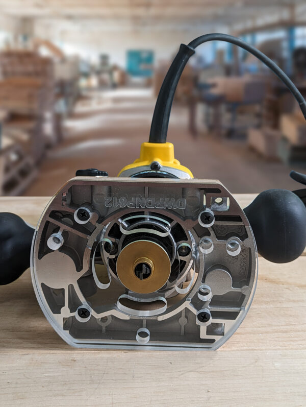 3/8″ Thick Original baseplate upgrade with bushing compatibility for Dewalt DNP612 plunge base - Image 4