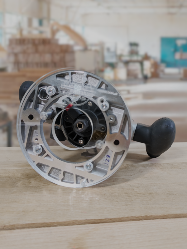 3/8″ Thick Original baseplate upgrade with 2" opening for Bosch Colt 1.25 HP Pr111 (GKF125CE) plunge base