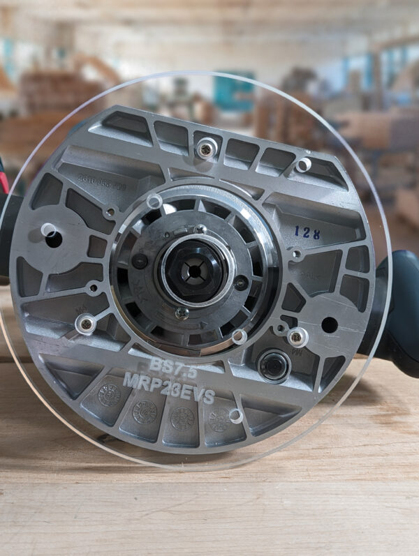 3/8″ Thick 7.5" Circle baseplate upgrade with bushing compatibility for Bosch MRP23EVS plunge base