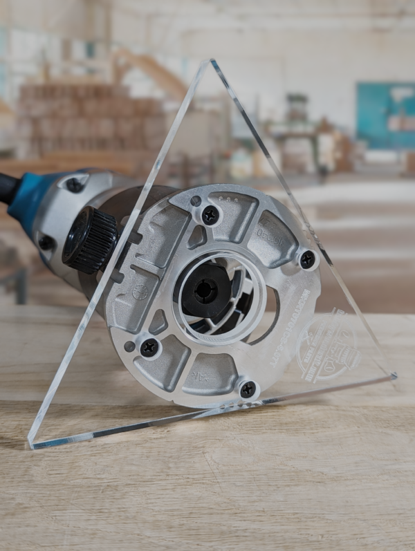3/8″ Thick 6.07" triangle baseplate upgrade with bushing compatibility for Makita RT0701C fixed base