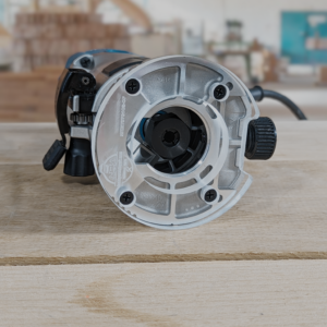 3/8″ Thick original baseplate upgrade with a 2" opening for Makita RT0701C fixed base