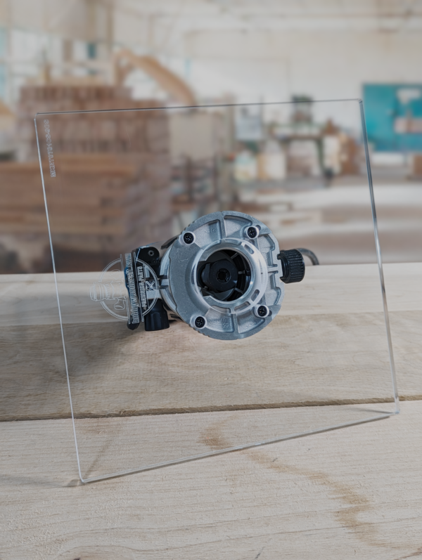 3/8″ Thick 9" square baseplate upgrade with a 2" opening for Makita RT0701C fixed base