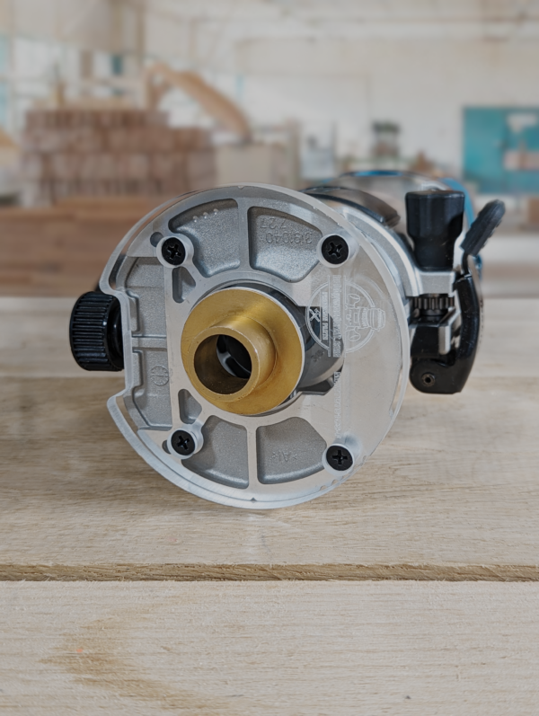 3/8″ Thick original baseplate upgrade with bushing compatibility for Makita RT0701C fixed base - Image 4