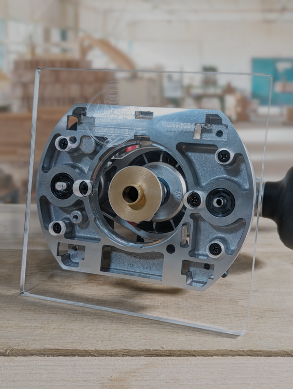 3/8″ Thick 6" square baseplate upgrade with bushing compatibility for Makita 196094-2 plunge base - Image 2