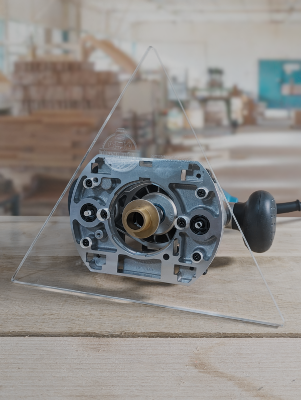 3/8″ Thick 10.4" triangle baseplate upgrade with bushing compatibility for Makita 196094-2 plunge base - Image 2