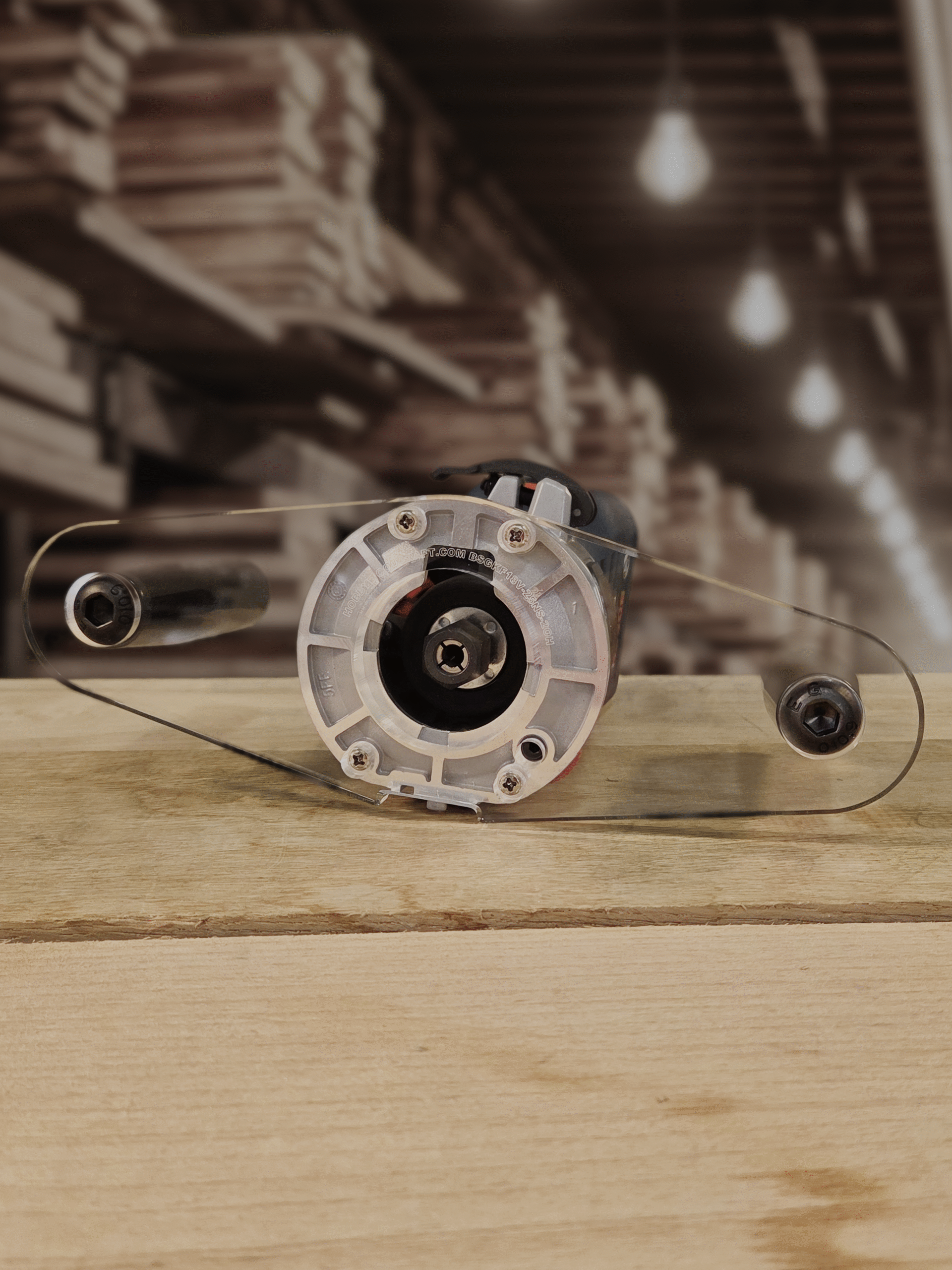 3/8″ Thick baseplate upgrade with double handles and a 2" opening for Bosch BSGKF18V-25N fixed base router. - Image 2